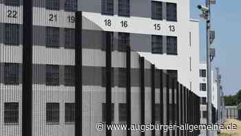 Wurden Gefangene in JVA Gablingen misshandelt? Anwältin erhebt Vorwürfe