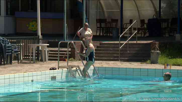 Dronten - Zwembaden bleven dicht in warme nazomer, naar gemeente gaat openingstijden niet aanpassen