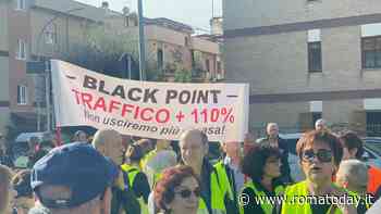 San Basilio, in 500 sfilano contro il black point: "Fermate il progetto"