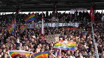 Nach homophober Äußerung: Fans des FC St. Pauli knöpfen sich Kevin Behrens vor