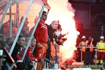 Drie supporters KV Mechelen gewond na afsteken Bengaals vuur: “Eén van hen werd overgebracht naar het brandwondencentrum”