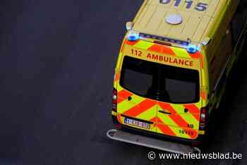 Vrouw sterft nadat ze door tram wordt aangereden, bestuurder in shock naar ziekenhuis gebracht