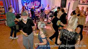 Eine Nacht zwischen harter Metal-Musik und Songs von Elvis