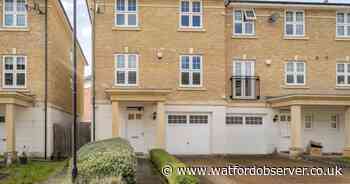 Spacious family home in Watford put on sale for £870,000 - look inside