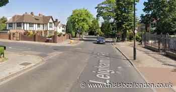 Busy road in Streatham closes after middle-of-the-night crash
