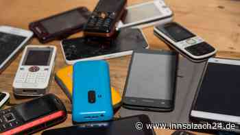 Wie Ihr mit alten Handys bares Geld spart - und welche heute sogar richtig wertvoll sind