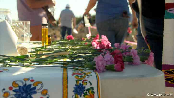 Volunteers, clergy memorialize human remains found in New Mexico desert