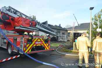 Felle brand vernielt woning in wijk Riedekens in Ename: “De hond heeft ons gered”