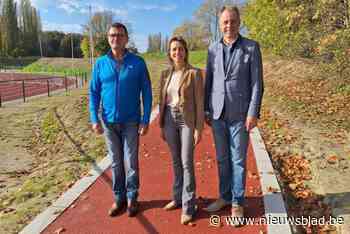 Deinze krijgt er nieuwe steile helling bij in atletiekstadion: “Olympische dromen beginnen met de uitbouw van goede sportinfrastructuur”