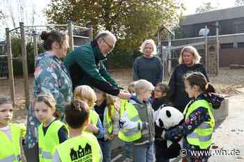 Alle Erstklässler erhalten gelbe Warnwesten