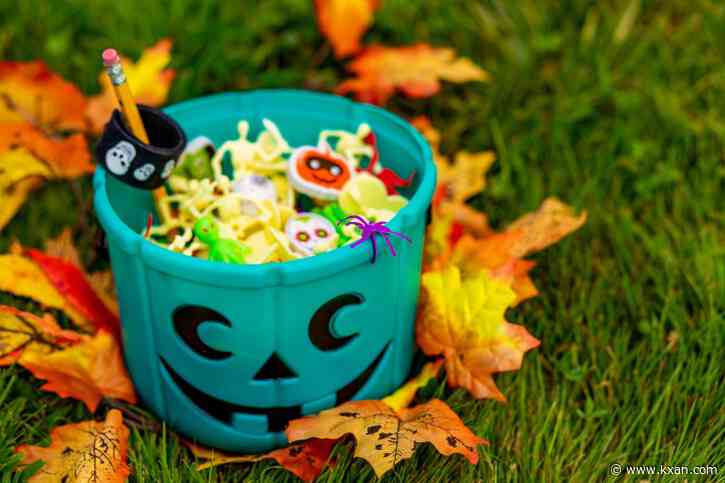 Teal, purple: What do different colored Halloween pumpkins mean?