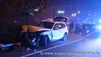 Unfall im Nebel: Eine Verletzte und hoher Schaden