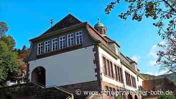 Benefizkonzert in Höfen: Reservistenmusikzug  28 Ulm   in der Enzauenhalle