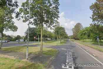 Politie vindt twee vuurwapens bij controle op Linkeroever