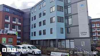 Students 'could keep their flats' after graduation