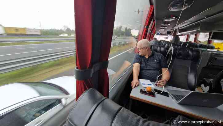 420 euro boete voor bellen achter het stuur, politie speurt vanuit bus