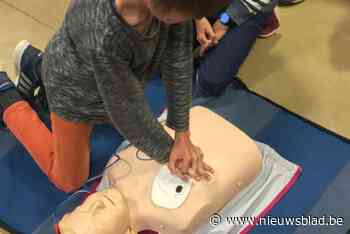 Leren reanimeren en defibrilleren in Gooik