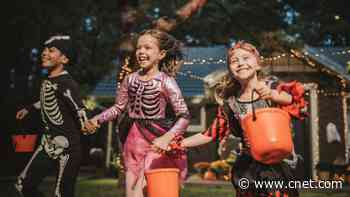 Don't Lose Track of Your Kids on Halloween: 5 High-Tech Tips to Keep Them Safe