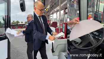 VIDEO| Gualtieri come Newmartina. Il sindaco sui social punta sull'asmr per presentare i nuovi autobus