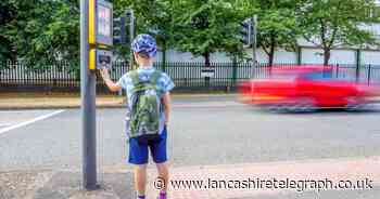 What age can my child cross the road all by themselves in the UK?