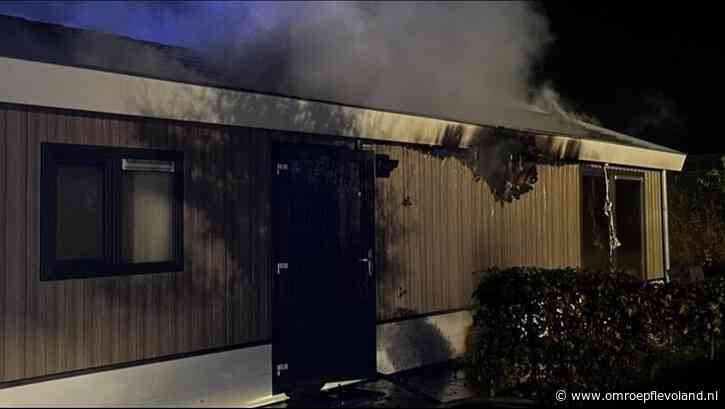 Biddinghuizen - Brand zorgt voor zware schade aan chalet op vakantiepark