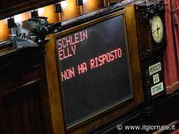 Dopo averli pugnalati alla schiena Schlein si ricorda degli operai di Stellantis