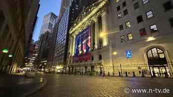 US-Börsen schließen im Minus: Wirtschaftsprüfer von SMCI geht und schickt Aktie auf Sturzflug