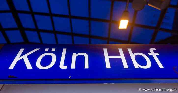 Mann am Kölner Hauptbahnhof von Zug überrollt und getötet