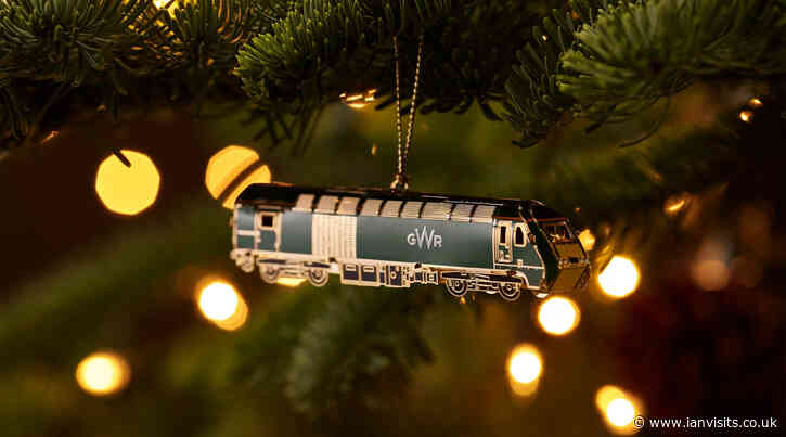 GWR releases Intercity 125 Christmas tree ornament