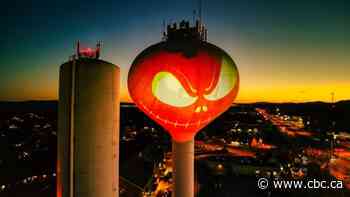This Quebec water tower got a spooky makeover just in time for Halloween