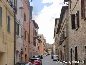 L'appuntamento su Tinder, poi lo stupro: l'orrore dello straniero in pieno centro