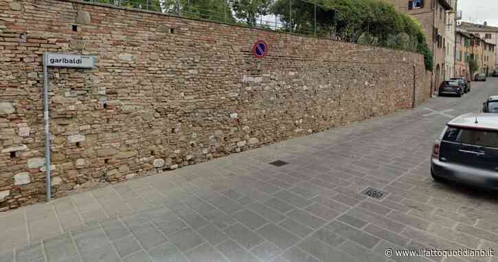 Perugia, 20enne denuncia di essere stata aggredita e stuprata da un ragazzo conosciuto su una app di incontri