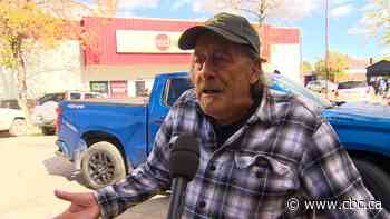 How do you say Lac du Bonnet?