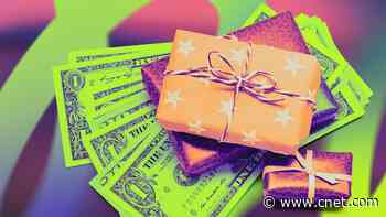 Holidays on a Budget: 5 Tips to Save Money This Season