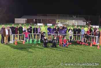 Lions Club schenkt gloednieuw materiaal aan G-ploeg: “Het draait hier om veel meer dan alleen voetbal”