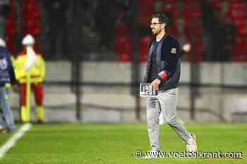 Deinze-coach Hernan Losada reageert op bus die veel te laat aankwam in Antwerpen: "De club heeft andere zorgen"