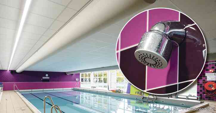 Duur grapje: in dit zwembad worden twee keer per week alle douchekoppen vervangen