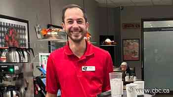 Sask. waiter learning Cree to bridge barriers with Indigenous customers