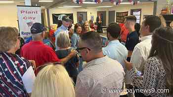 Sen. Rick Scott campaigns in Plant City