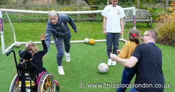 Spurs stars in ‘kickabout’ with hospice children