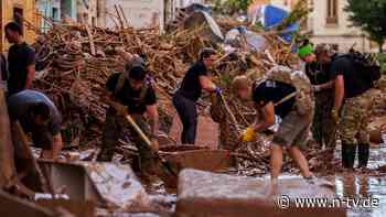 Viele Menschen weiter vermisst: 100.000 Freiwillige helfen in Valencia den Flutopfern