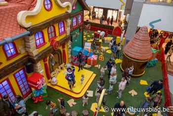 Sinterklaas en Pieten verwelkomen kinderen in Sinthuis in Wijnegem Shoppingcenter: “Als we braaf zijn, krijgen we misschien wel een tablet”