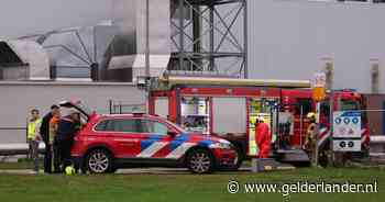 Medewerkers bedrijf onderzocht door ambulancepersoneel na inademen ‘gevaarlijke stof’