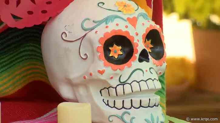 Locals gather in Old Town to honor loved ones for Día de los Muertos