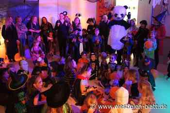 Geister, Gespenster und fröhliche Kinder