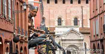 The Giant Opera That Took Over The Streets Of Toulouse