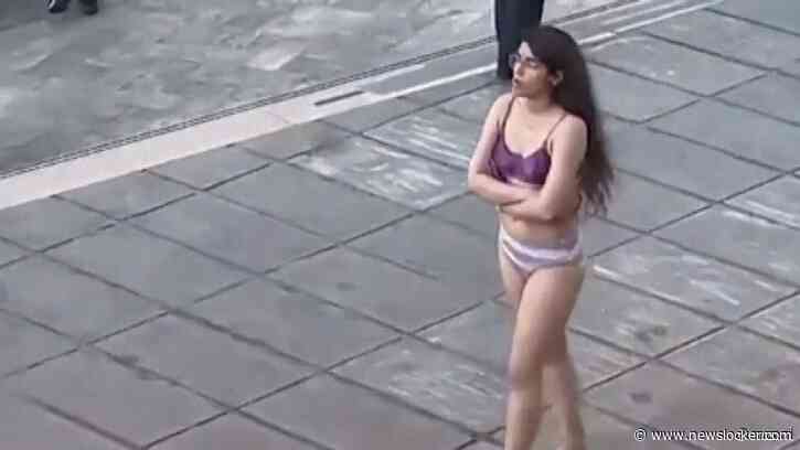 Iraanse vrouw gearresteerd na protest in ondergoed: 'Nooit eerder gezien'
