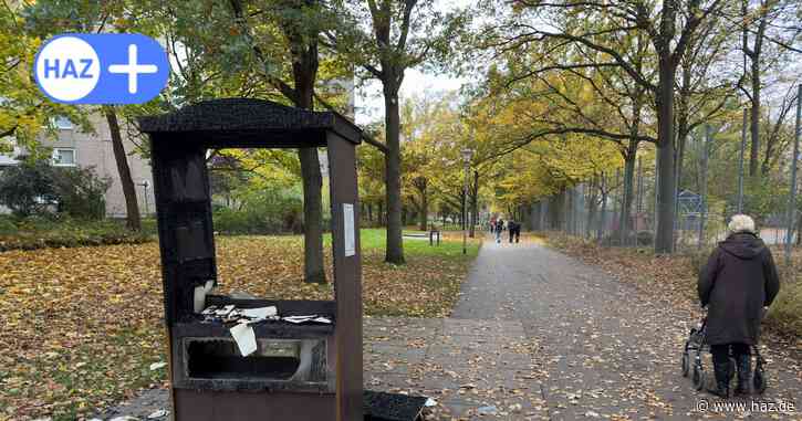 Erneut Bücherschrank im Sahlkamp abgebrannt: „Projekt ist gescheitert“