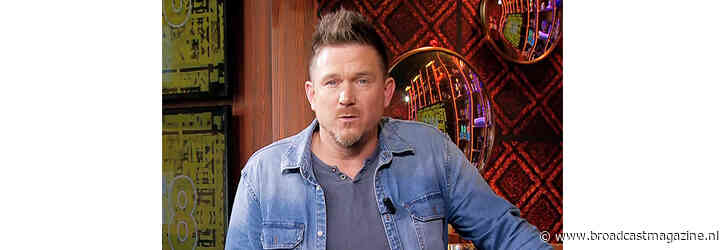 Johnny de Mol kondigt eigen radioprogramma op Radio 10 aan
