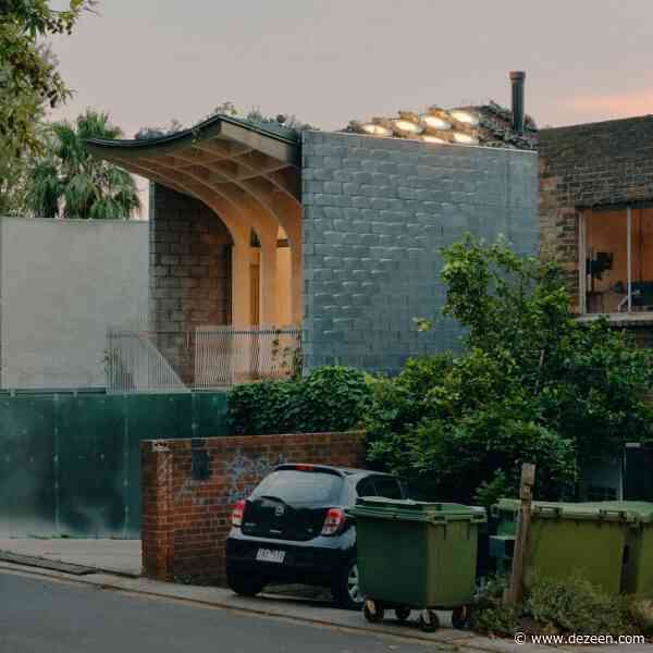 LLDS Architects tops self-designed home in Melbourne with curved plywood roof